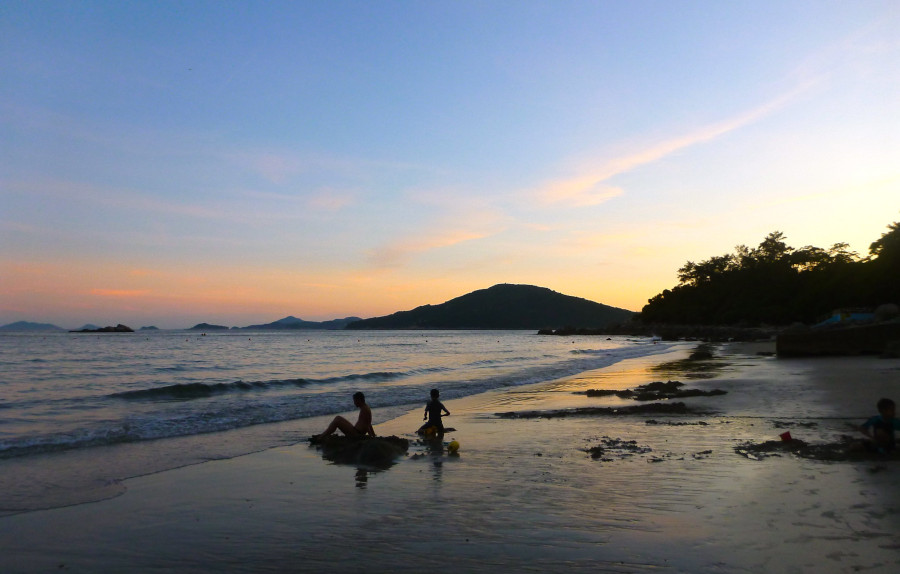 cheung sha beach hong kong