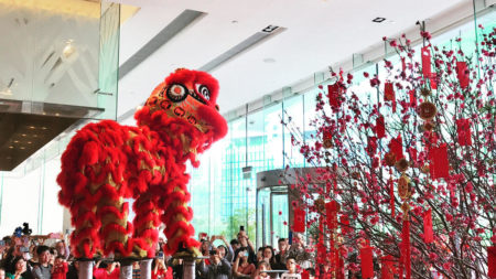 lunar new year dragon dance