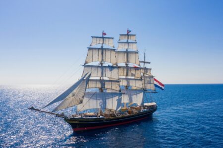 clipper stad amsterdam comes to hong kong