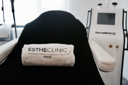 treatment chair and machine at estheclinic spa