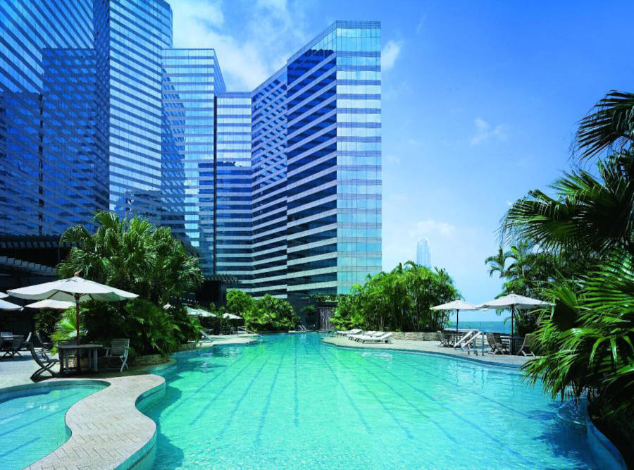 grand hyatt outdoor pool hong kong