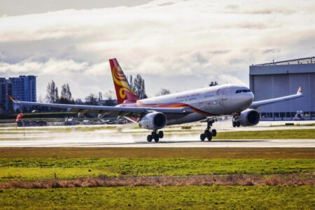 hong kong airlines plane