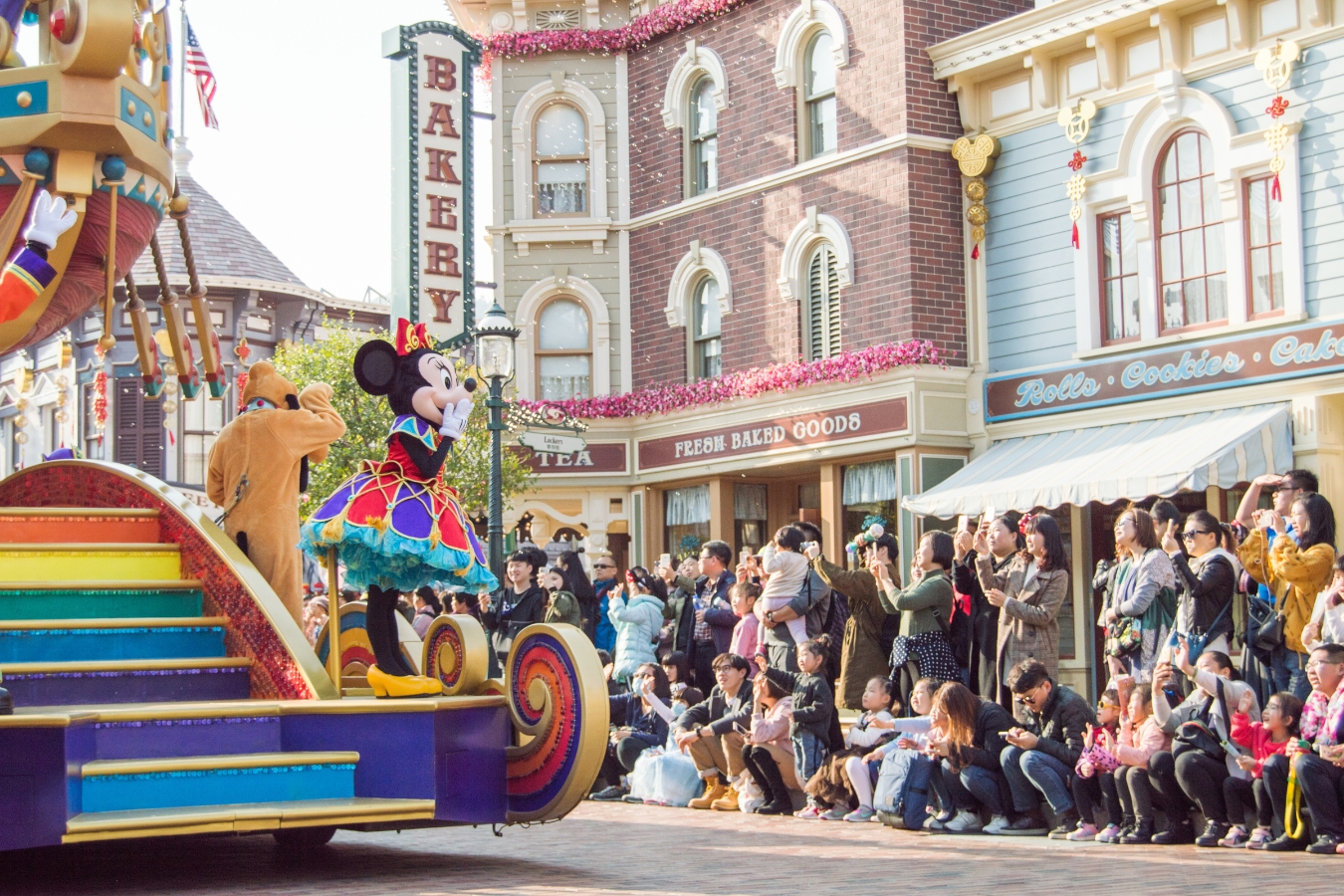 hong kong disneyland parade