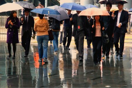 hong kong observatory issues red rainstorm alert warns of flooding in northern new territories