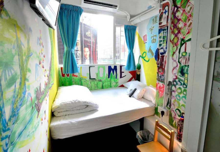 hop inn hostel room